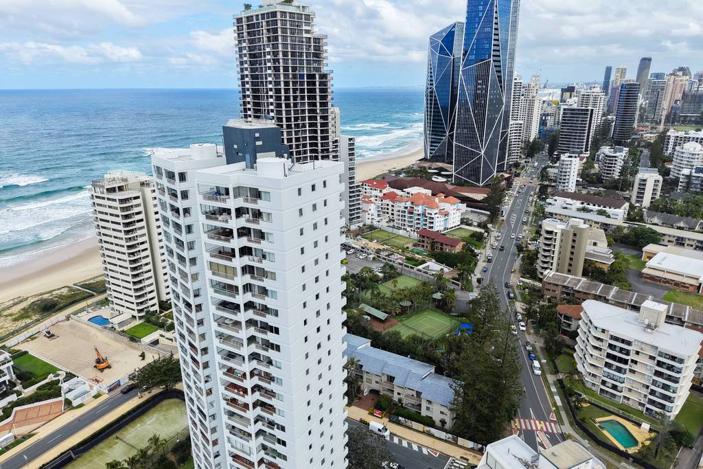 Aerial view of Marriner Views near the beach