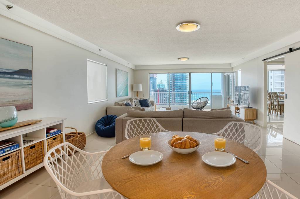 3 Bedroom Ocean apartment